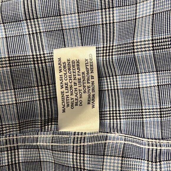 Neiman Marcus   - Picture 8 of 8